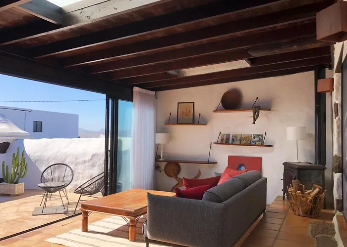 Casa Lupe. Art-inspired Courtyard House In * Teguise (Lanzarote)