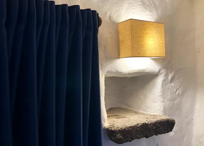 Dom wakacyjny Casa Lupe. Art-inspired Courtyard House In Teguise (Lanzarote)