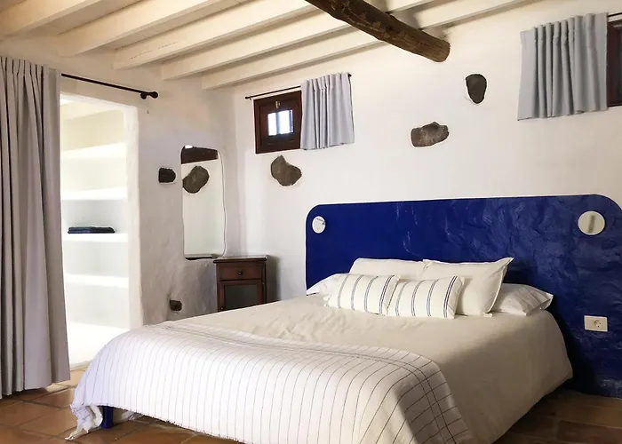 Casa Lupe. Art-inspired Courtyard House In Teguise (Lanzarote)