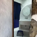 Casa Lupe. Art-inspired Courtyard House In Casa de Férias