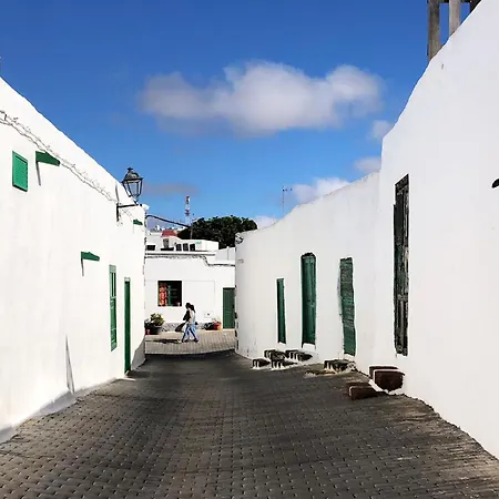 Casa Lupe. Art-inspired Courtyard House In Teguise