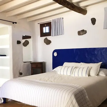 Casa Lupe. Art-inspired Courtyard House In Teguise (Lanzarote)