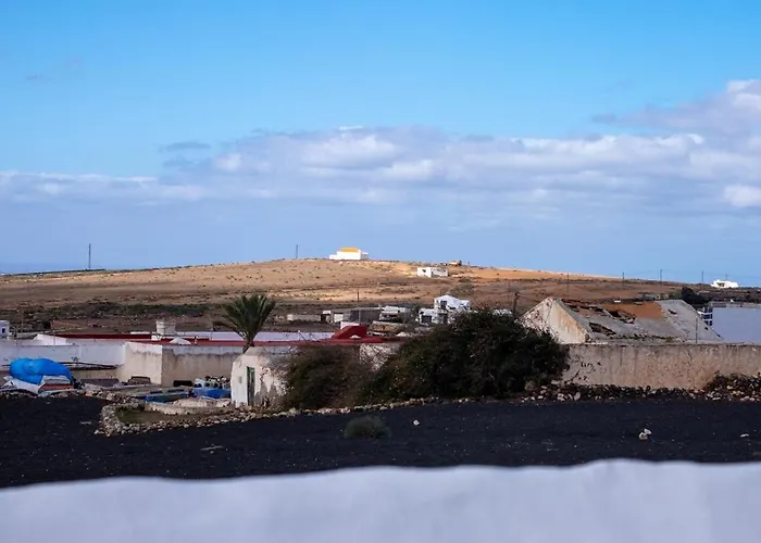 Casa Lupe. Art-inspired Courtyard House In Teguise (Lanzarote)