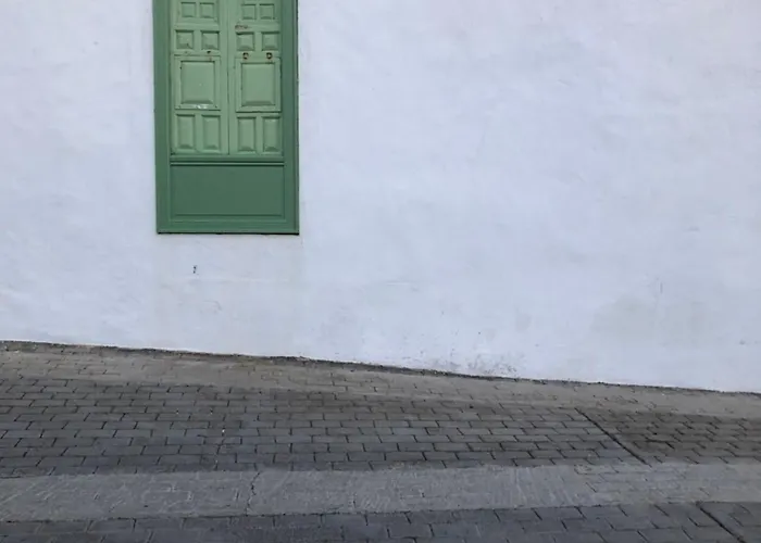 Σπίτι διακοπών Casa Lupe. Art-inspired Courtyard House In *