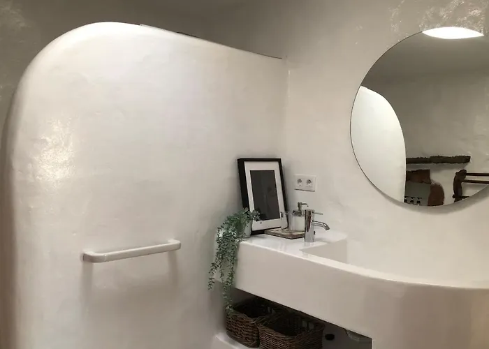 Casa Lupe. Art-inspired Courtyard House In * Teguise (Lanzarote)